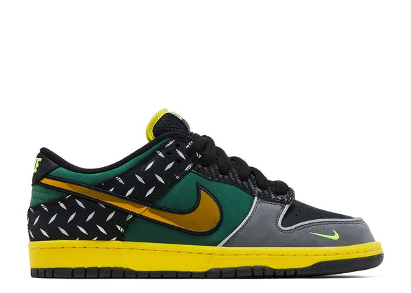 DUNK LOW X OREGON UNIVERSITY 